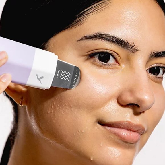 BNIB DERMAPORE by DERMAFLASH Pore Extractor & Serum Infuser Tool Color: Icy Mint - Picture 4 of 7